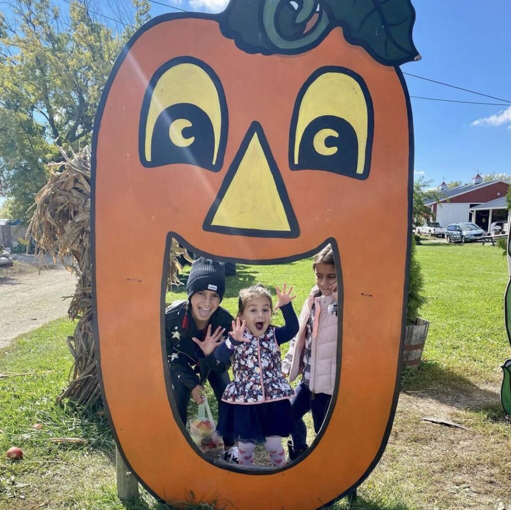 pumpkin jack-o-lantern photo opportunity at Apple Holler Racine Wisconsin