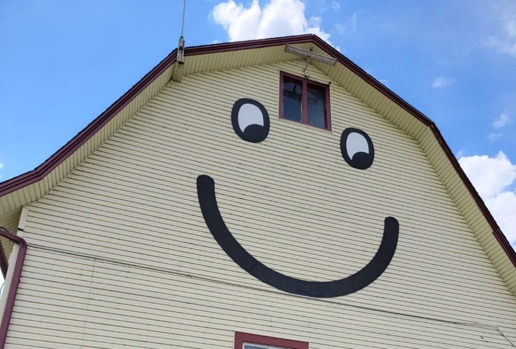 smiling barn at The Elegant Farmer Mukwonago Wisconsin