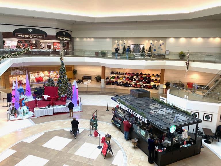 Southridge Mall Hosts New Holiday Events For Families - Milwaukee With Kids