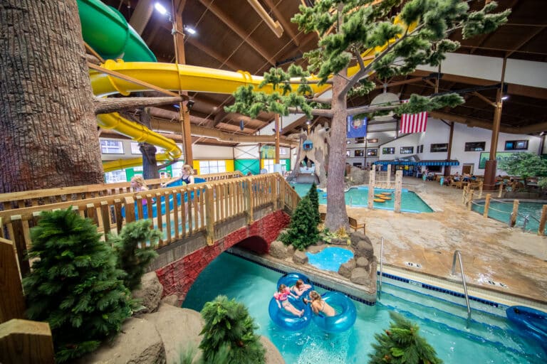 20 Best Wisconsin Hotels With Indoor Water Parks - Reviews, Deals ...