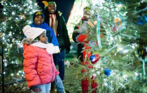 10 Must-See Holiday Lights In Downtown Milwaukee (2023) - Milwaukee ...