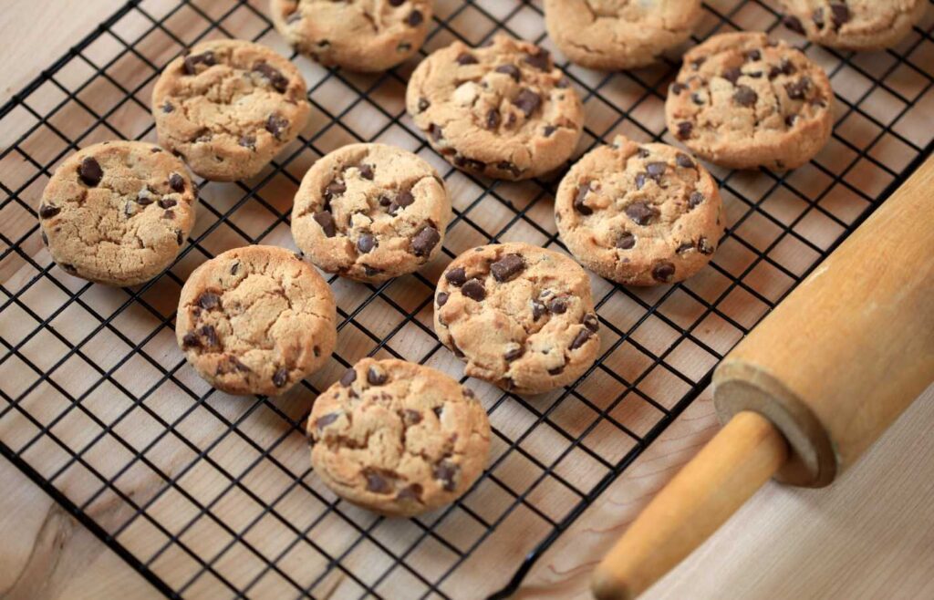 baking cookies