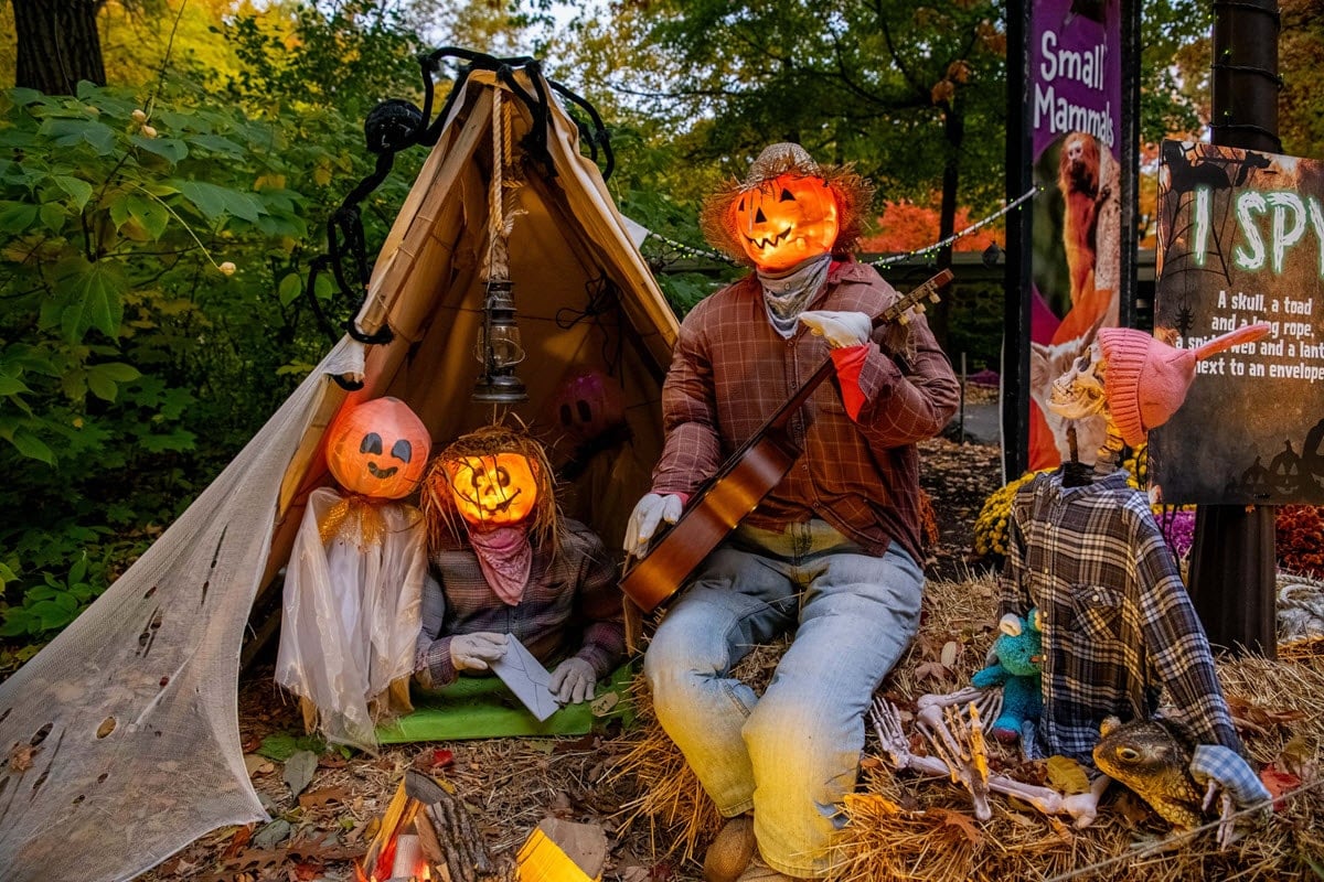 Boo at the Zoo Halloween event jack-o-lantern display Milwaukee County Zoo Wisconsin